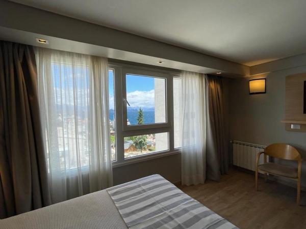 Hotel Ayres Del Nahuel : photo 1 de la chambre comfort superior family room with lake view