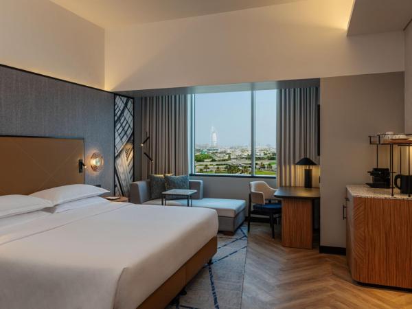 Sheraton Mall of the Emirates Hotel, Dubai : photo 2 de la chambre grande chambre lit king-size deluxe - vue sur toits