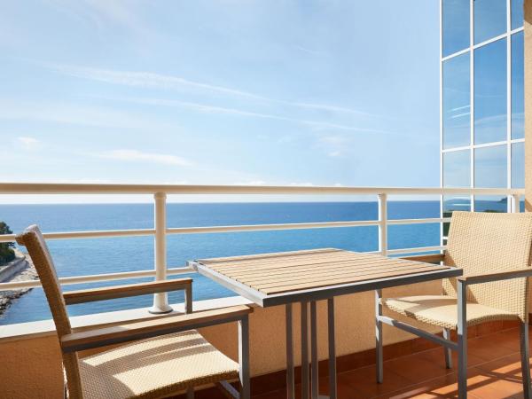 Le Méridien Beach Plaza : photo 4 de la chambre chambre deluxe avec 1 lit king-size et balcon - vue sur mer