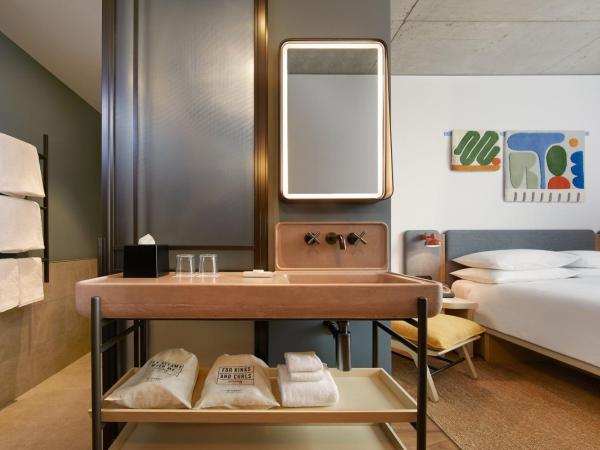 Moxy Sydney Airport : photo 8 de la chambre moxy queen sleeper