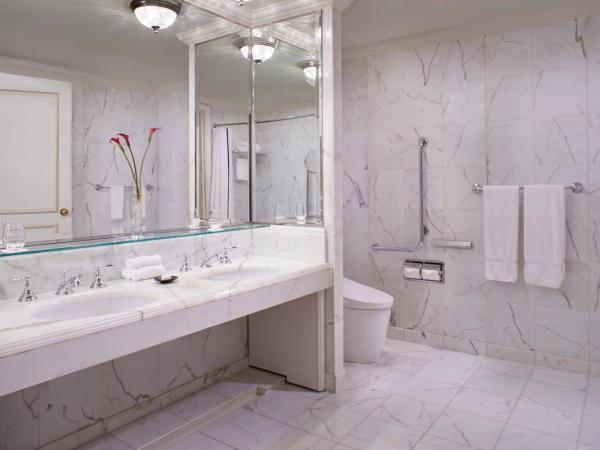 The Ritz-Carlton Osaka : photo 3 de la chambre chambre lit king-size supérieure - vue sur ville