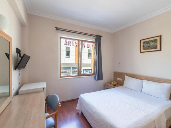 Şehir Hotel : photo 5 de la chambre chambre double ou lits jumeaux