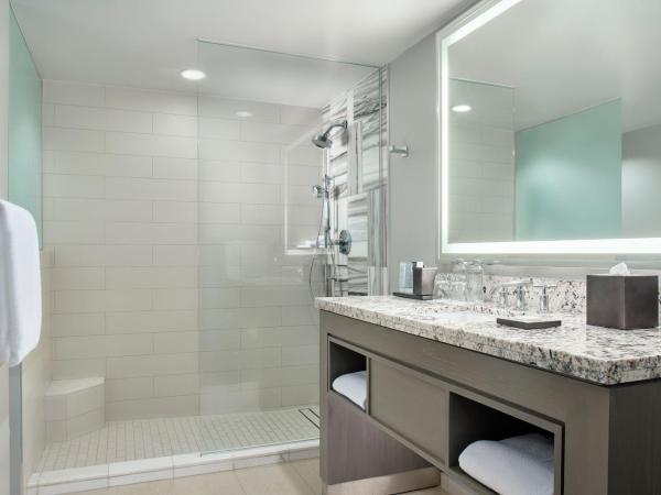 JW Marriott Hotel Mexico City Polanco : photo 5 de la chambre suite junior avec 1 lit king-size, canapé-lit et accès au salon exécutif 