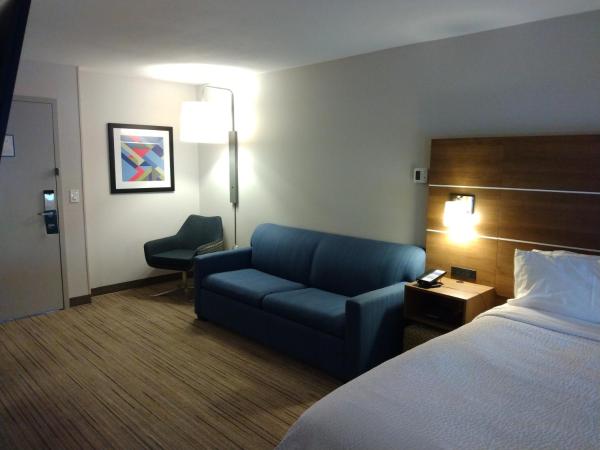 Holiday Inn Express Hotel & Suites Albuquerque Midtown, an IHG Hotel : photo 3 de la chambre chambre standard