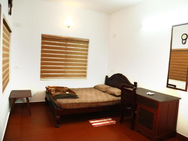 Back Packers Cochin Villa : photo 4 de la chambre chambre simple avec salle de bains privative