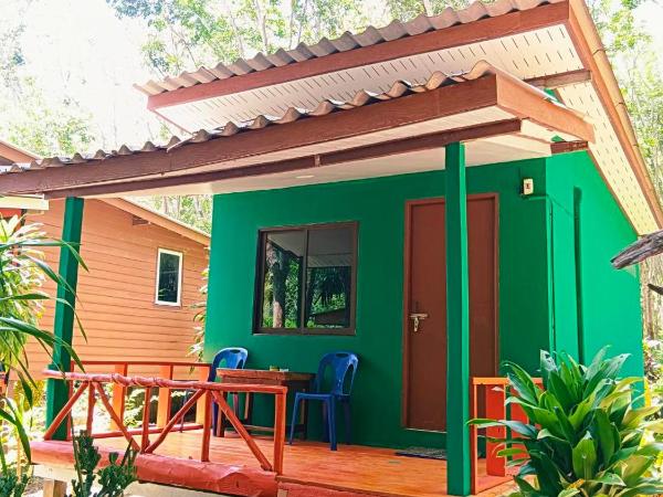 Lanta Maikeaw Bungalow : photo 3 de la chambre bungalow deluxe