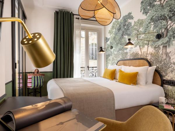 Avalon Cosy Hotel Paris : photo 2 de la chambre chambre double supérieure avec baignoire