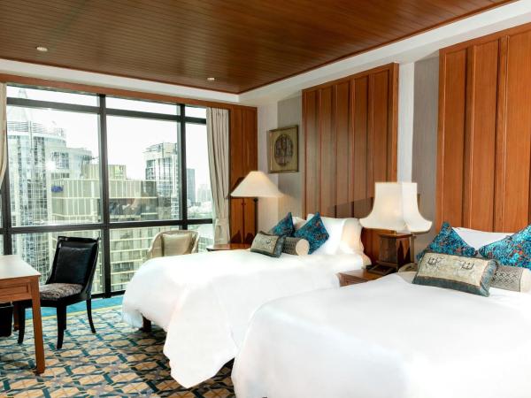 The Athenee Hotel, a Luxury Collection Hotel, Bangkok : photo 2 de la chambre suite 2 chambres ruen thai avec accès au salon-club - vue sur ville