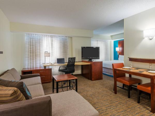 Residence Inn Charlotte SouthPark : photo 1 de la chambre studio lit king-size avec canapé-lit