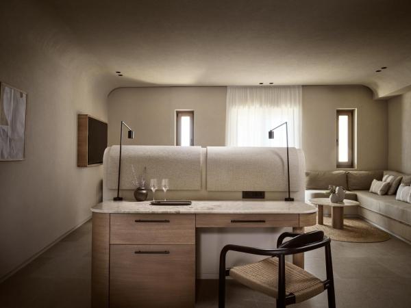 Domes Noruz Mykonos : photo 9 de la chambre hébergement pure haven avec piscine privée