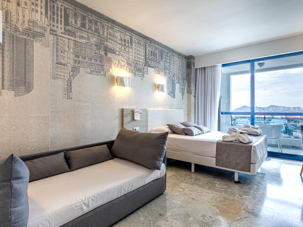 Hotel Madeira Centro : photo 1 de la chambre chambre triple supérieure - vue sur mer