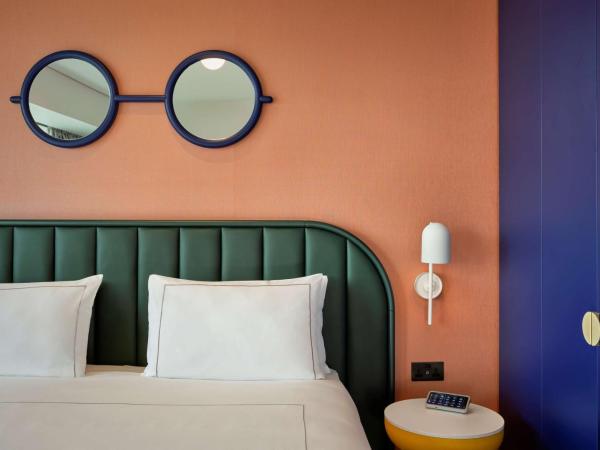 art'otel London Battersea Power Station, Powered by Radisson Hotels : photo 4 de la chambre chambre lit king-size plus art