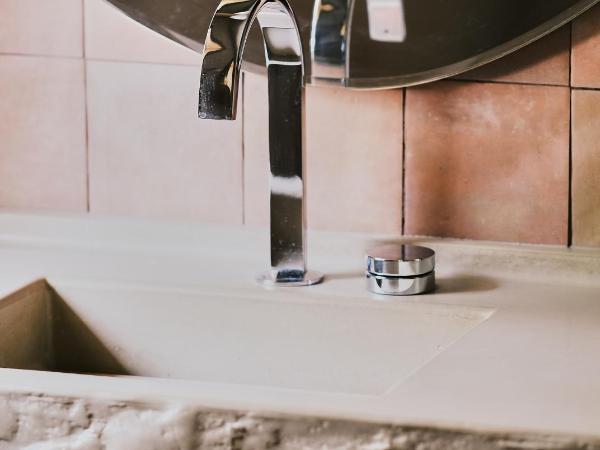 guesthouse by good neighbor : photo 7 de la chambre chambre lit queen-size - vue sur jardin