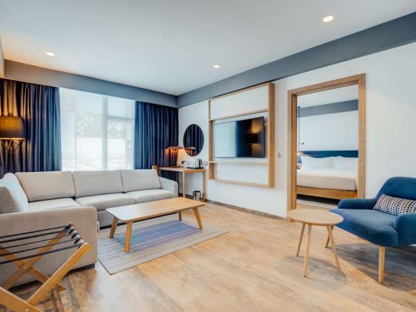 Hilton Garden Inn Casablanca Sud : photo 5 de la chambre suite 1 chambre lit king-size