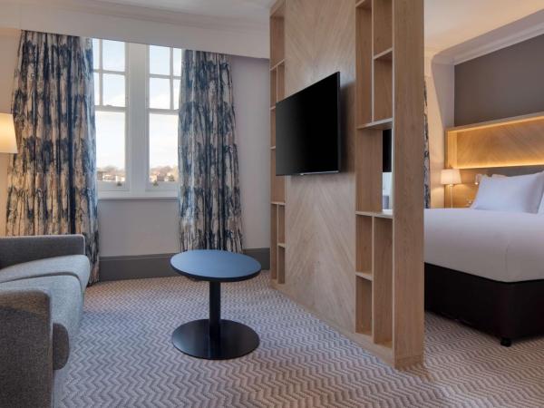 Hilton Nottingham Hotel : photo 1 de la chambre suite présidentielle lit king-size