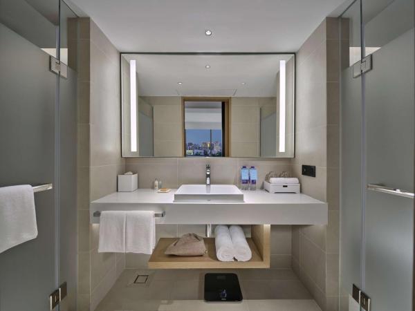 Hilton Garden Inn Guangzhou Tianhe : photo 6 de la chambre suite junior lit king-size