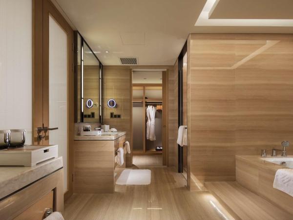 Doubletree By Hilton Chengdu Longquanyi : photo 9 de la chambre suite lit king-size 1 chambre exécutive