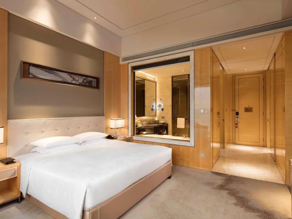 Hilton Dalian : photo 3 de la chambre chambre lit king-size deluxe - vue sur port