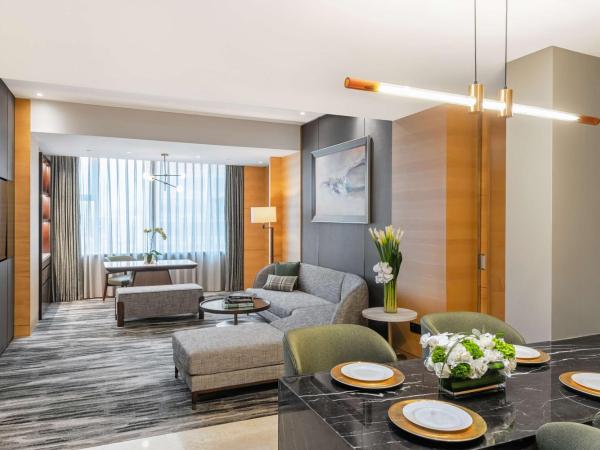 Hilton Shanghai Hongqiao : photo 6 de la chambre suite deluxe king