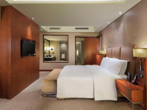 DoubleTree by Hilton Shenyang : photo 8 de la chambre 1 king bed superior king suite