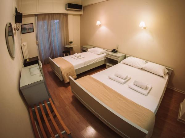 Hotel King Pyrros : photo 5 de la chambre chambre triple