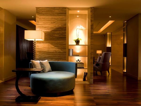 Hilton Beijing Wangfujing : photo 3 de la chambre suite lit king-size premier