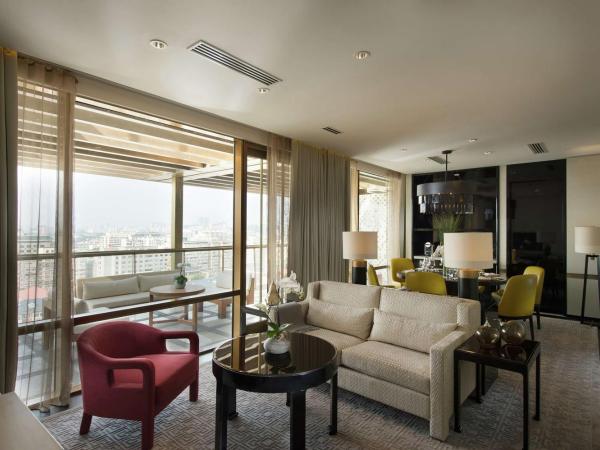 Waldorf Astoria Beijing : photo 2 de la chambre suite lit king-size premier avec terrasse