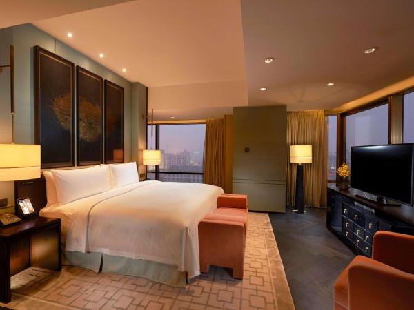 Waldorf Astoria Beijing : photo 2 de la chambre suite lit king-size premier