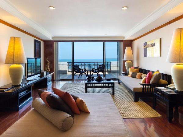 Hilton Hua Hin Resort & Spa : photo 3 de la chambre suite ayuthaya avec accès au salon club