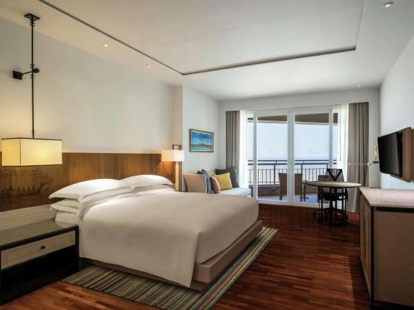 Hilton Hua Hin Resort & Spa : photo 2 de la chambre chambre lit king-size exécutive avec accès au salon club - vue sur océan