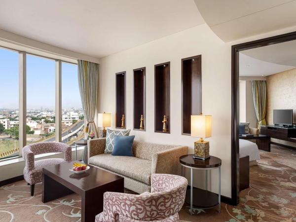Hilton Jaipur : photo 4 de la chambre suite 1 chambre avec vue sur montagne