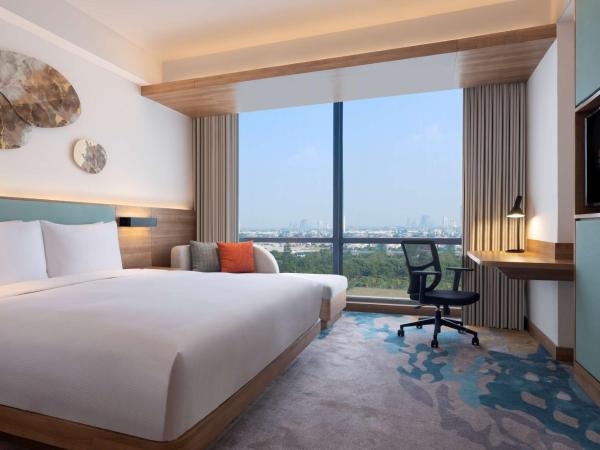Hilton Garden Inn Jakarta Taman Palem : photo 1 de la chambre chambre lit king-size - Étage supérieur