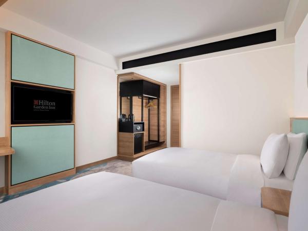 Hilton Garden Inn Jakarta Taman Palem : photo 2 de la chambre chambre lits jumeaux