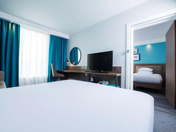 Hampton By Hilton Belfast City Centre : photo 5 de la chambre chambres familiales communicantes 