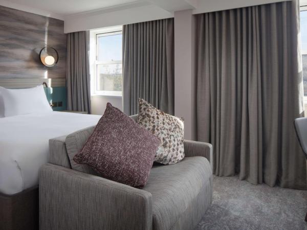 DoubleTree by Hilton Bath : photo 8 de la chambre chambre lit queen-size supérieure avec canapé-lit