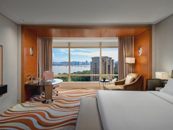 InterContinental Hangzhou, an IHG Hotel : photo 2 de la chambre chambre king premium avec vue sur ville