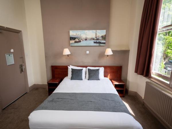 Channings Hotel by Greene King Inns : photo 1 de la chambre petite chambre double