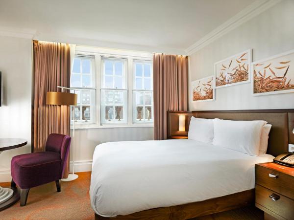 Hilton London Hyde Park : photo 1 de la chambre chambre lit queen-size avec vue