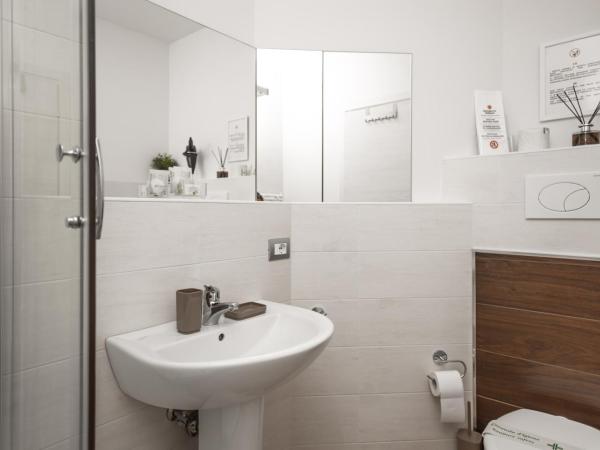 Il Tiro Rooms : photo 7 de la chambre chambre triple avec salle de bains privative