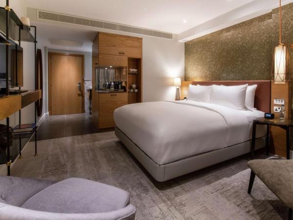 Lincoln Plaza Hotel London, Curio Collection By Hilton : photo 1 de la chambre chambre lit king-size