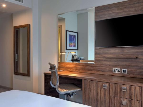 DoubleTree by Hilton London Angel Kings Cross : photo 2 de la chambre chambre lit king-size