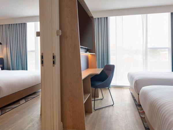 Hampton by Hilton York Piccadilly : photo 2 de la chambre chambres familiales communicantes 