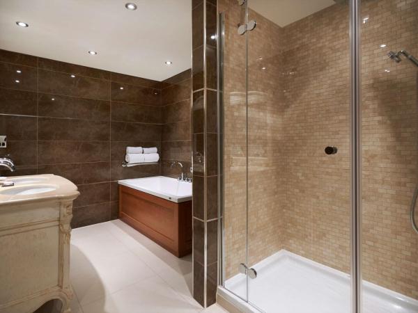 DoubleTree by Hilton Hotel & Spa Liverpool : photo 3 de la chambre chambre lit king-size deluxe