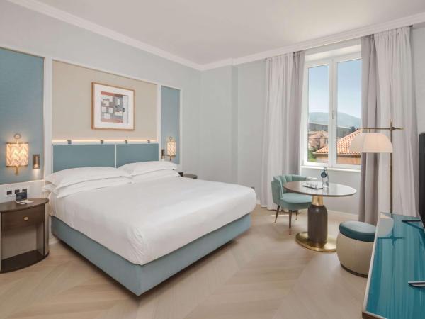 Hilton Imperial Dubrovnik : photo 3 de la chambre chambre lit king-size - vue sur mer