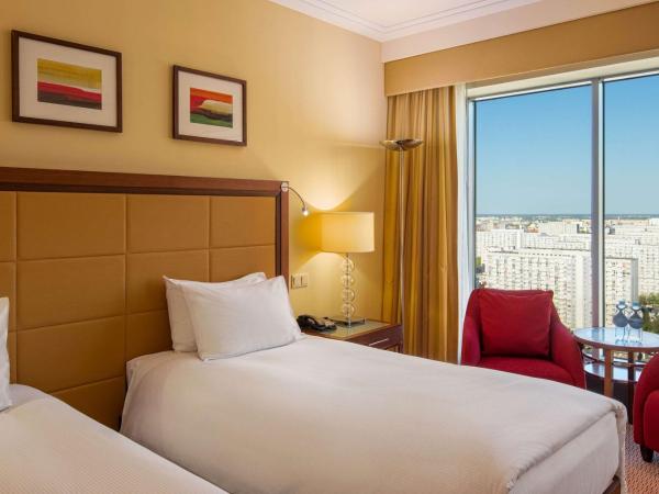 Hilton Warsaw City Hotel : photo 5 de la chambre chambre lits jumeaux