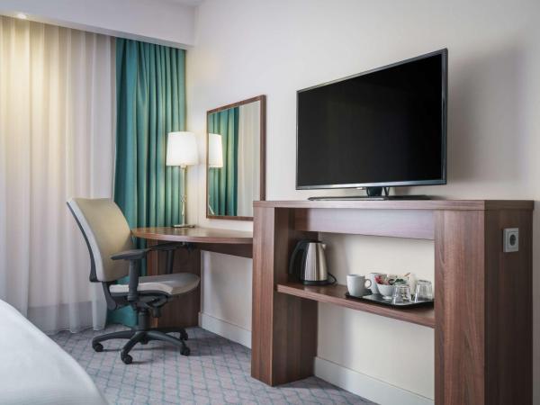 Hampton by Hilton Amsterdam Centre East : photo 1 de la chambre chambre lit queen-size