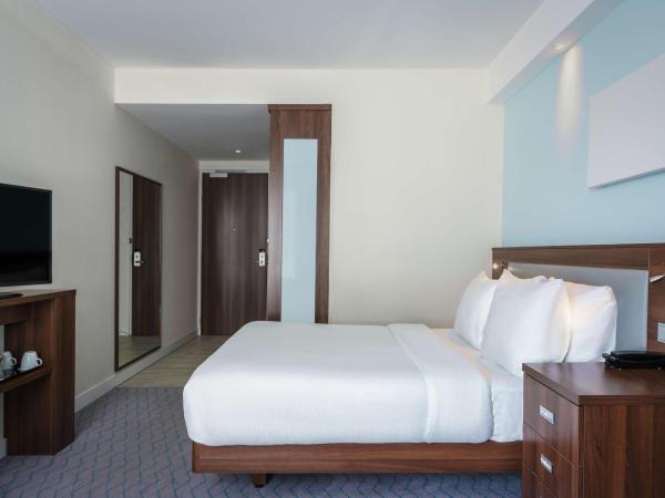 Hampton by Hilton Amsterdam Centre East : photo 3 de la chambre chambre lit queen-size