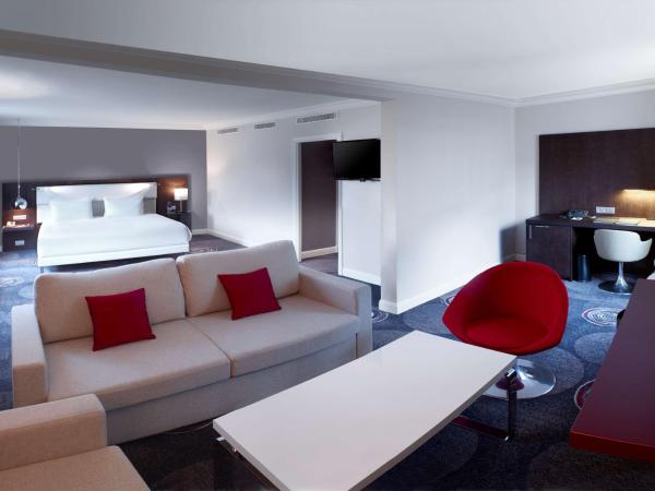 Hilton Brussels Grand Place : photo 1 de la chambre chambre familiale