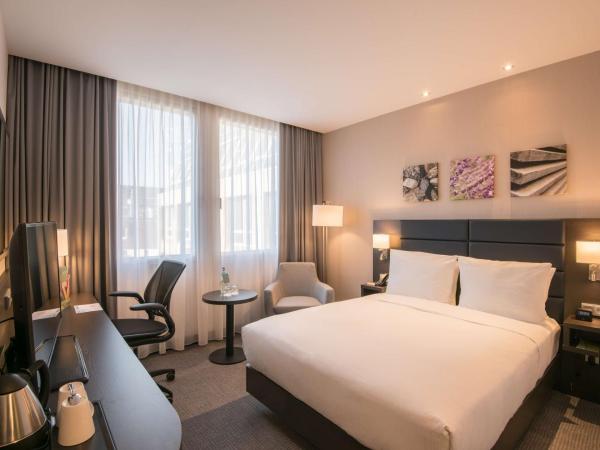 Hilton Garden Inn Frankfurt City Centre : photo 2 de la chambre chambre lit queen-size 