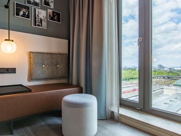 Hilton Garden Inn Mannheim : photo 3 de la chambre chambre lit king-size deluxe